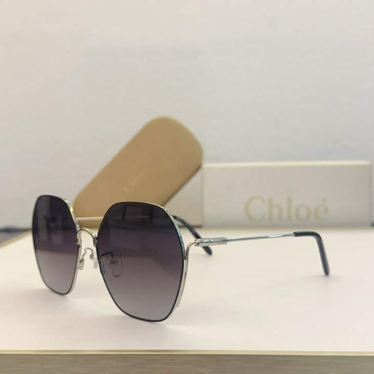 Picture of Chloe Sunglasses _SKUfw60555616fw